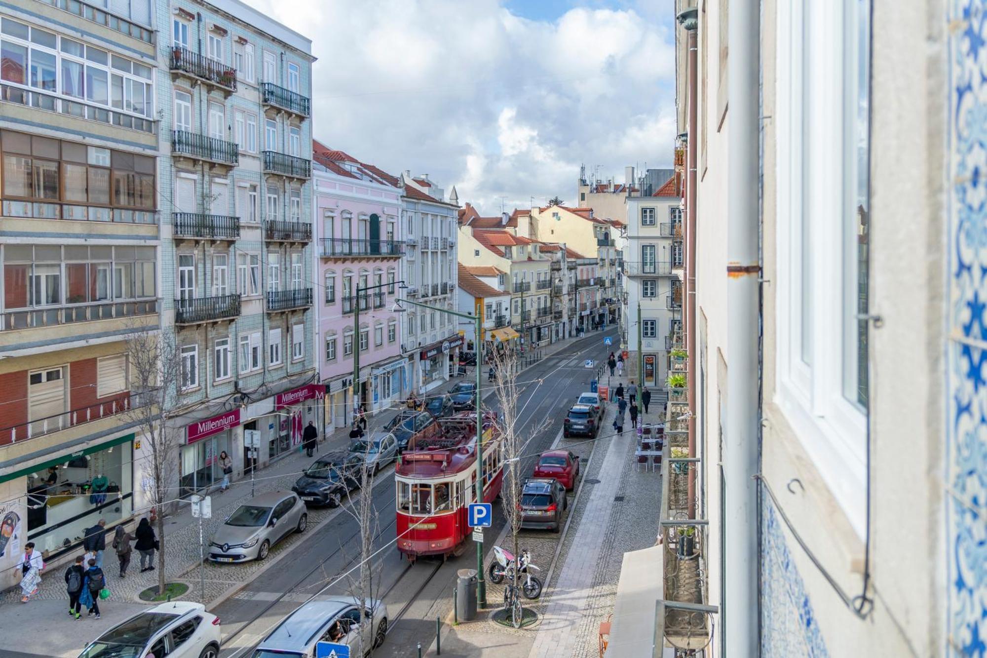 Superb Apartments Overlooking Graca In Lizbona Zewnętrze zdjęcie
